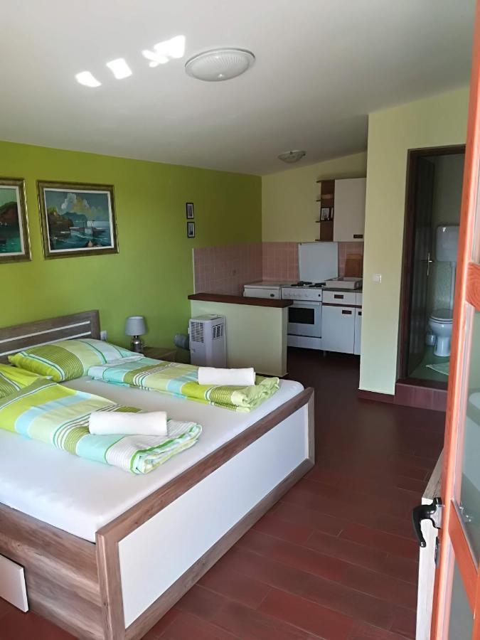 Apartmani Am Крк Экстерьер фото