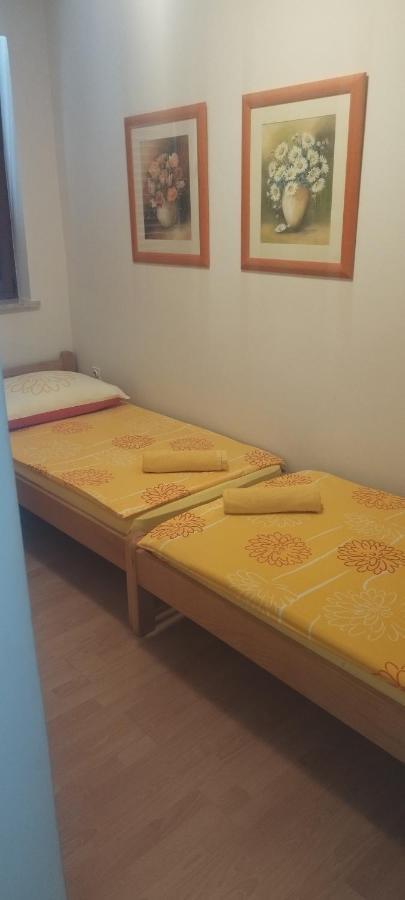 Apartmani Am Крк Экстерьер фото