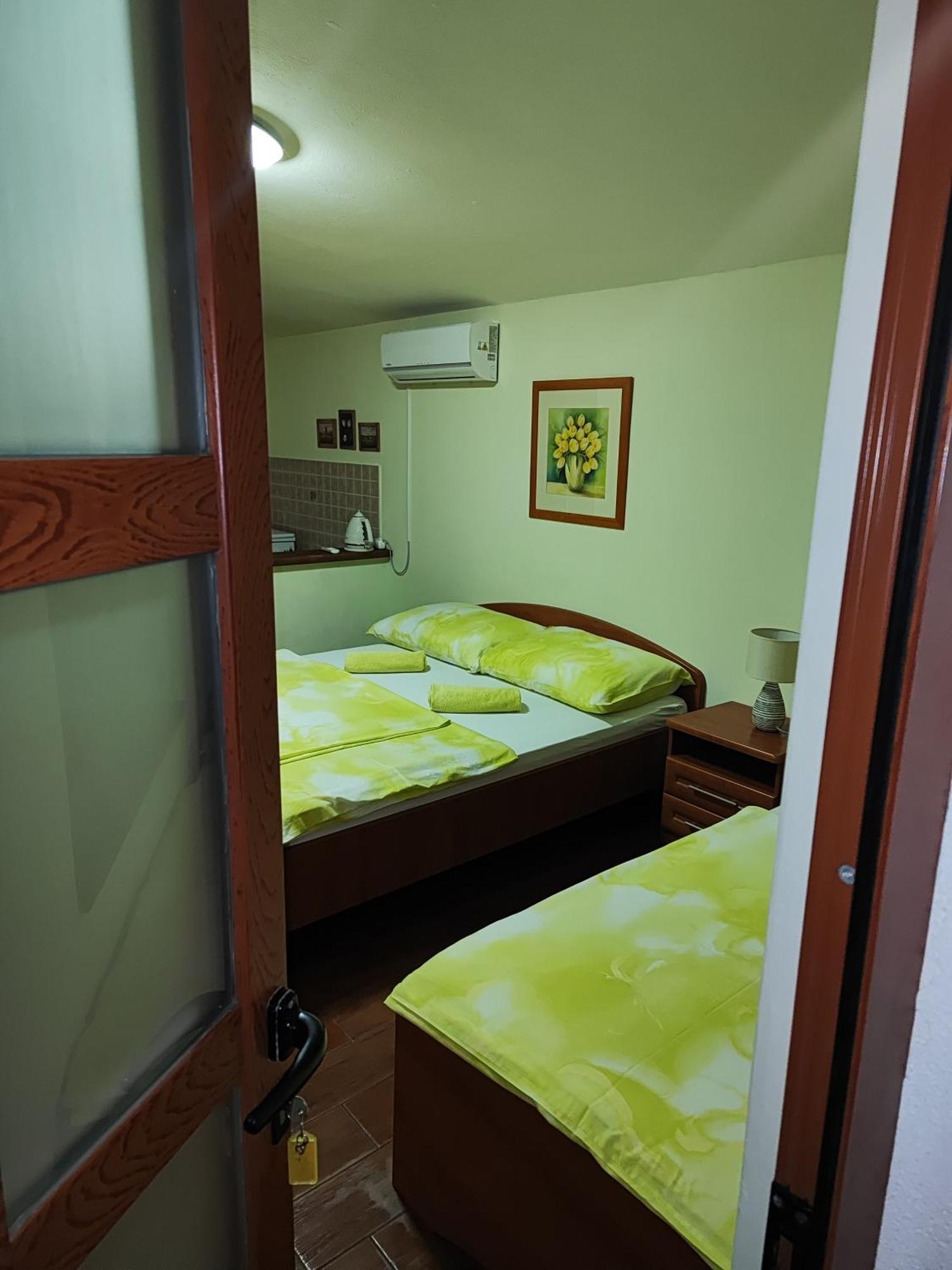 Apartmani Am Крк Экстерьер фото